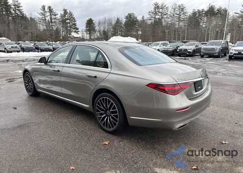 2022 Mercedes-Benz S 580 4Matic z USA, uszkodzony, nr VIN W1K6G7GB4NA155843